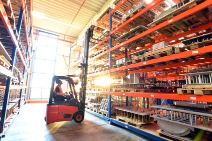 Lagerhaus und Transport // shipping and storage of industrial goods